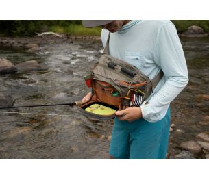 Fly Fishing Fishpond Summit Sling Pack STRAITS FLY